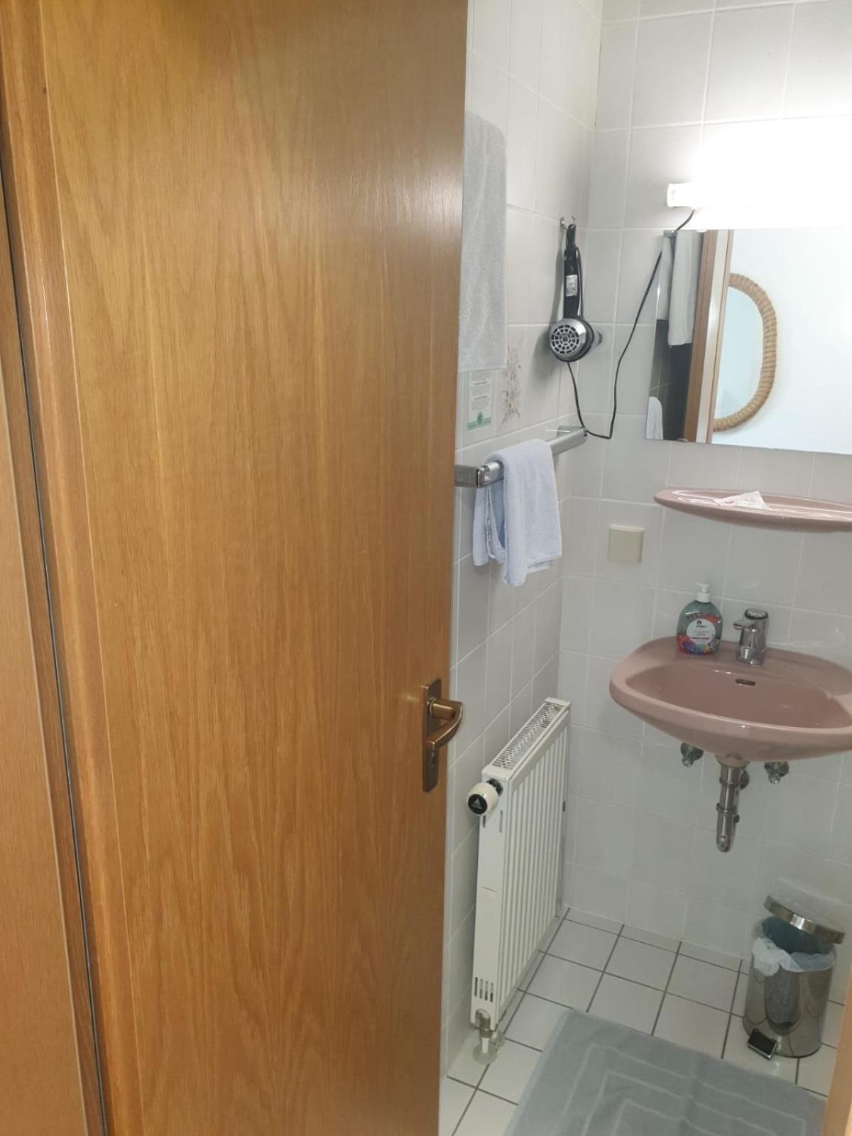 Hotel Schweizerhof Boebingen an der Rems Room photo
